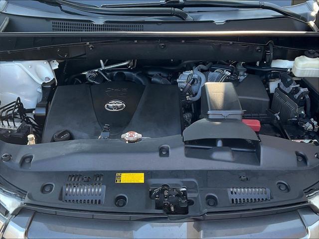 2019 Toyota Highlander - $29,822
