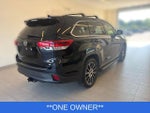 2017 Highlander Thumbnail 2