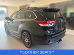 2017 Highlander Thumbnail 3