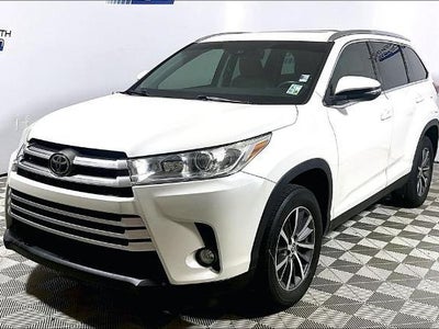 2019 Toyota Highlander XLE 4DR SUV
