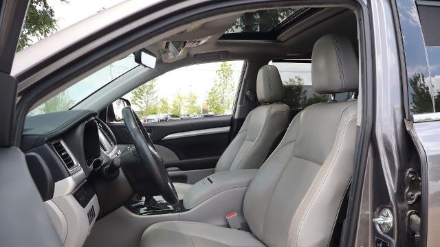 2019 Toyota Highlander SE
