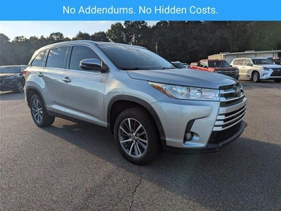 2019 Toyota Highlander SE 4DR SUV