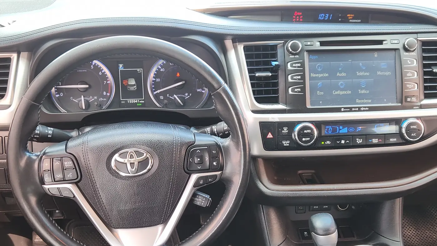 2017 Toyota Highlander SE