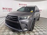 2019 Highlander Thumbnail 4