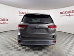 2019 Highlander Thumbnail 11