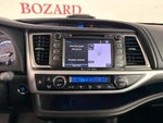 2019 Highlander Thumbnail 24