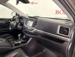 2019 Highlander Thumbnail 31