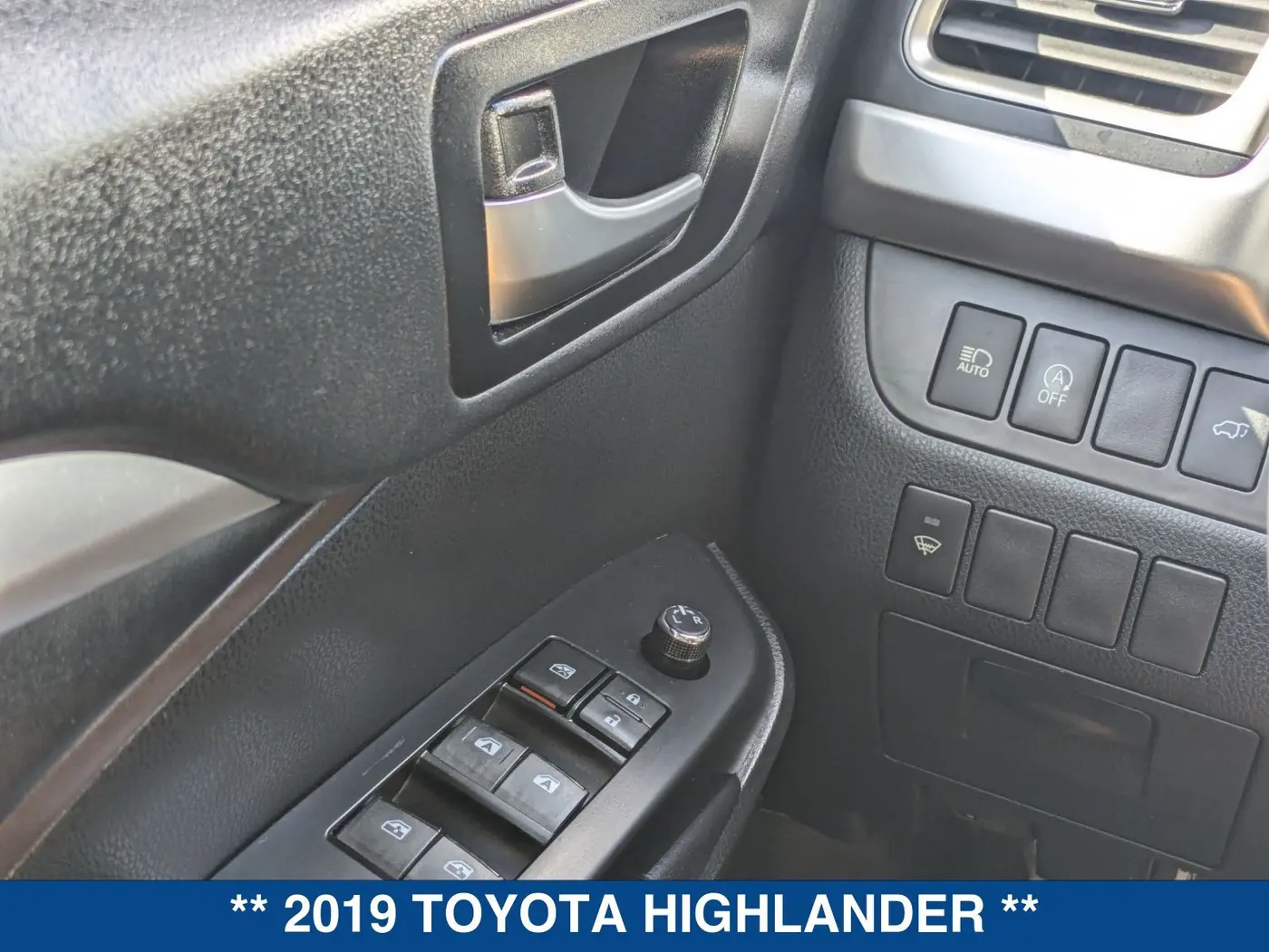 2019 Toyota Highlander - $25,899