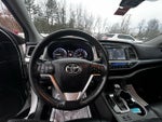 2017 Highlander Thumbnail 6