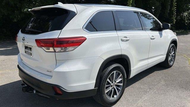 2018 Toyota Highlander SE