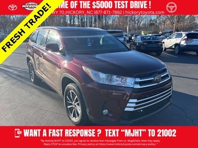 Photo of a 2019 Toyota Highlander XLE 4DR SUV for sale