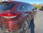 2019 Highlander Thumbnail 6