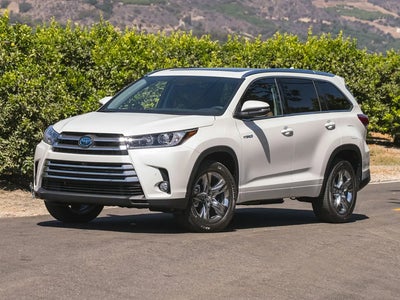Photo of a 2019 Toyota Highlander SE 4DR SUV for sale
