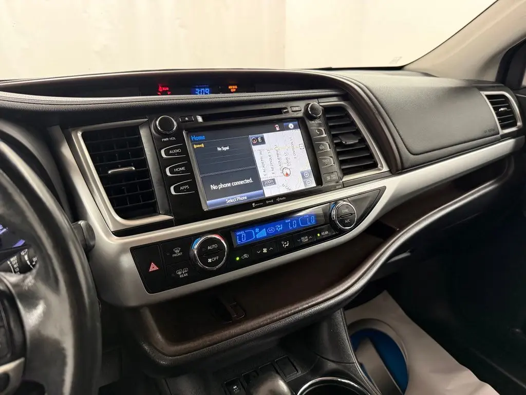 2018 Toyota Highlander - $12,975