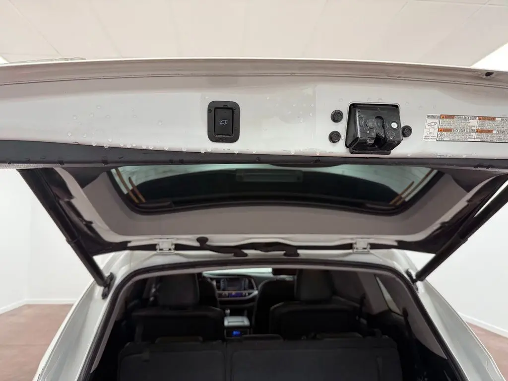 2018 Toyota Highlander - $12,975