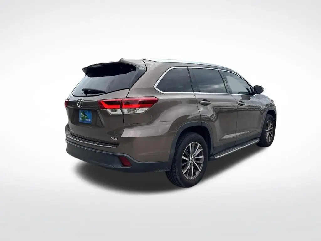 2019 Toyota Highlander - $17,781