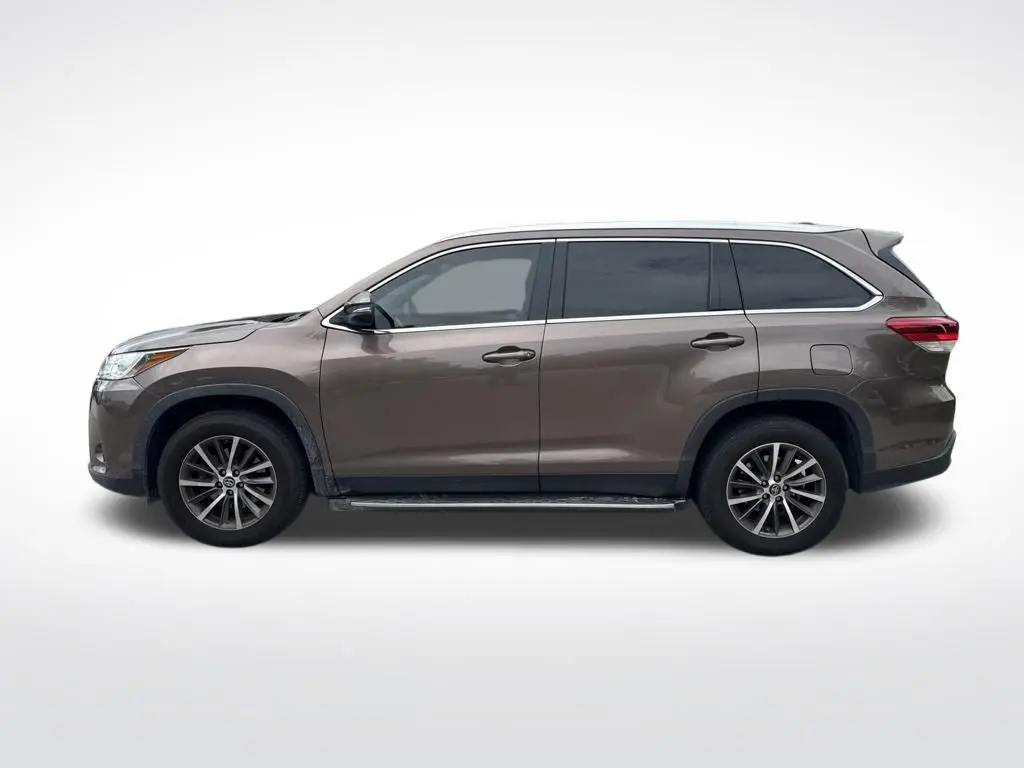 2019 Toyota Highlander - $17,781