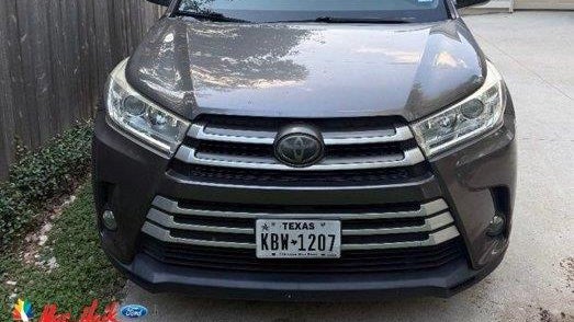 Preowned 2017 Toyota Highlander SE for Sale