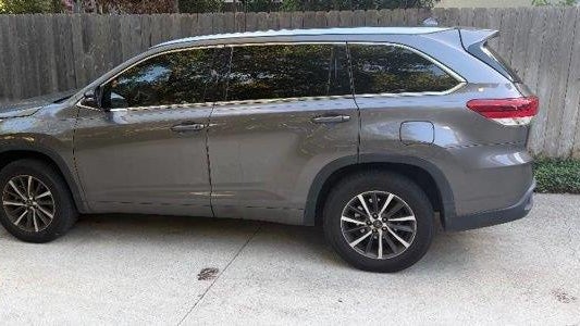 2017 Toyota Highlander SE
