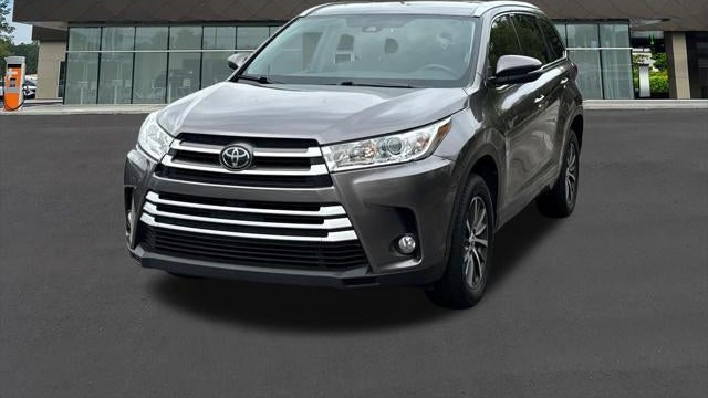 Preowned 2018 Toyota Highlander XLE for Sale