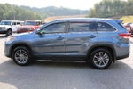 2019 Highlander Thumbnail 6