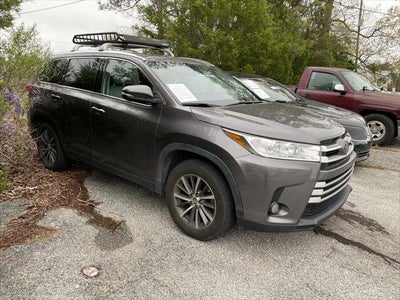 2019 Toyota Highlander XLE 4DR SUV