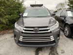 2019 Highlander Thumbnail 3