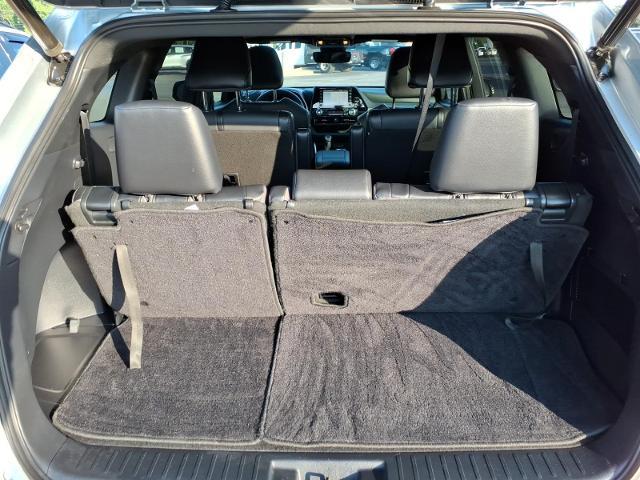 2021 Toyota Highlander - $25,500