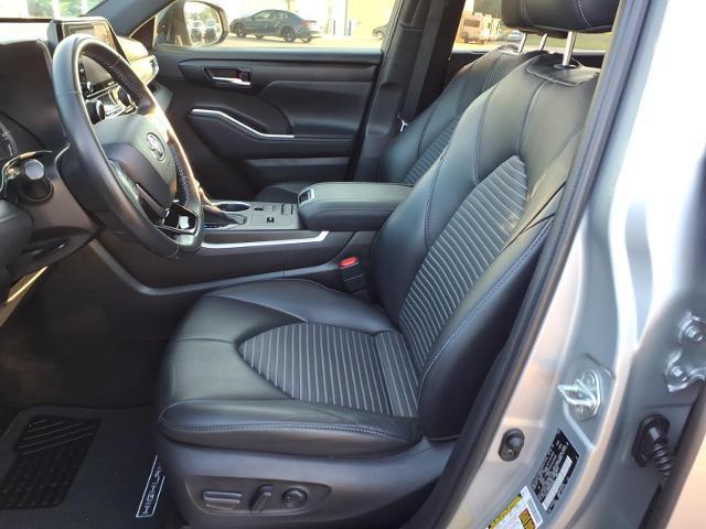 2021 Toyota Highlander - $25,500