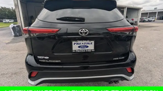 2022 Toyota Highlander XSE