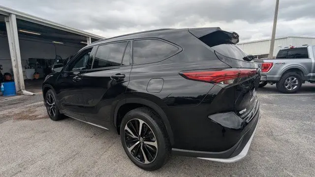 2022 Toyota Highlander XSE