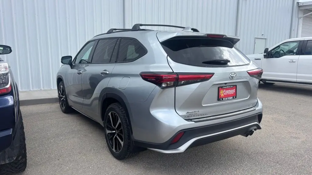 2022 Toyota Highlander XSE