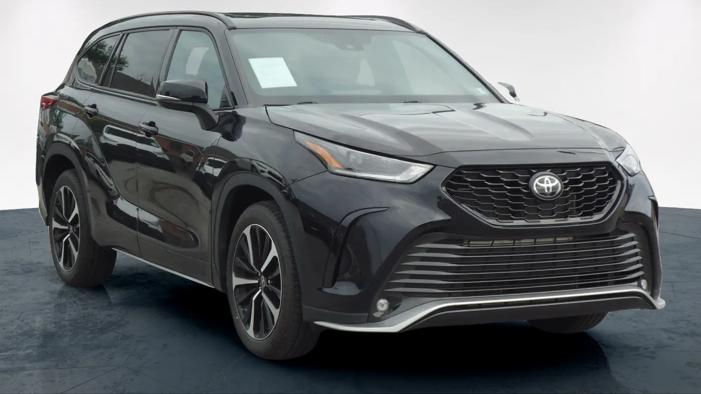 Preowned 2022 Toyota Highlander XSE for Sale