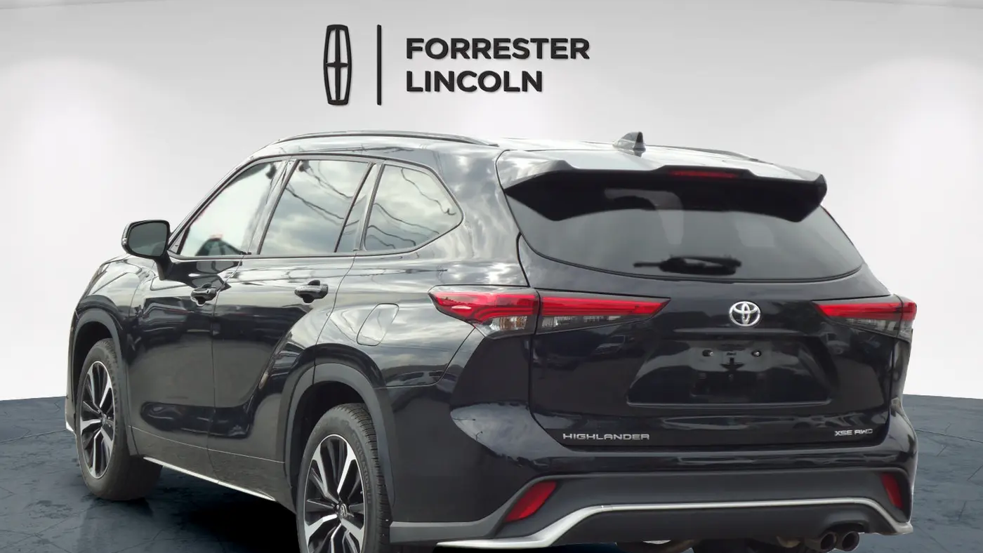 2022 Toyota Highlander XSE