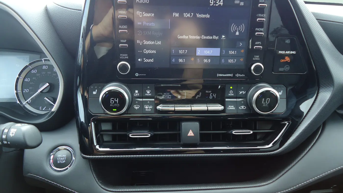 2022 Toyota Highlander XSE