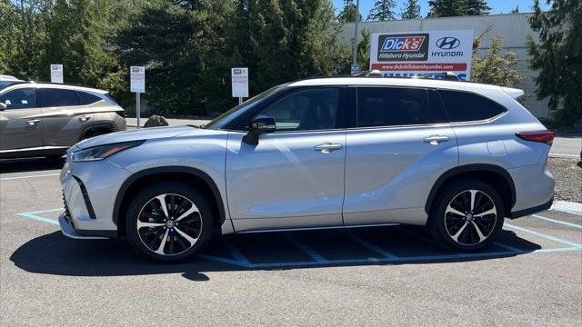 2022 Toyota Highlander XSE