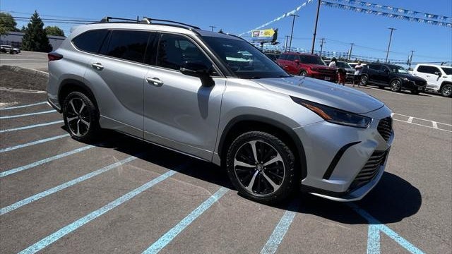 2022 Toyota Highlander XSE