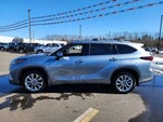 2023 Highlander Hybrid Thumbnail 4