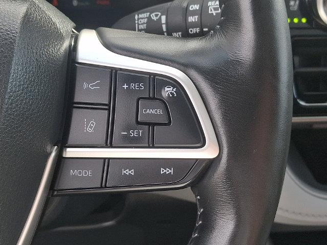 2023 Toyota Highlander - $41,500