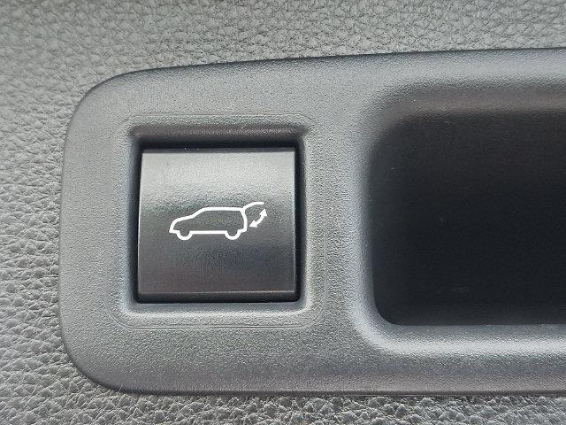 2023 Toyota Highlander - $41,500