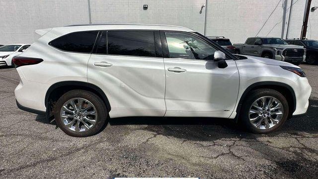 2023 Toyota Highlander Hybrid Limited