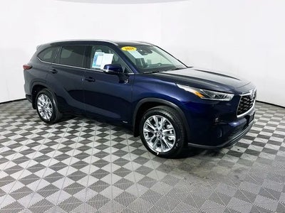 Photo of a 2026 Toyota Highlander Hybrid AWD Limited 4DR SUV for sale