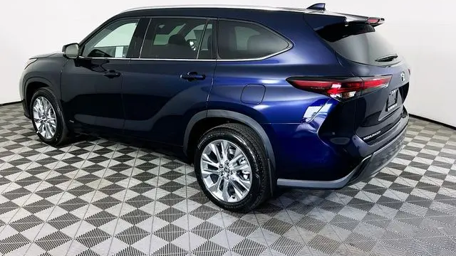2026 Toyota Highlander Hybrid Limited