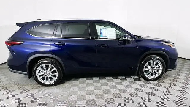 2026 Toyota Highlander Hybrid Limited