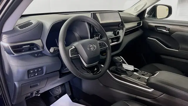 2026 Toyota Highlander Hybrid Limited