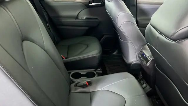 2026 Toyota Highlander Hybrid Limited