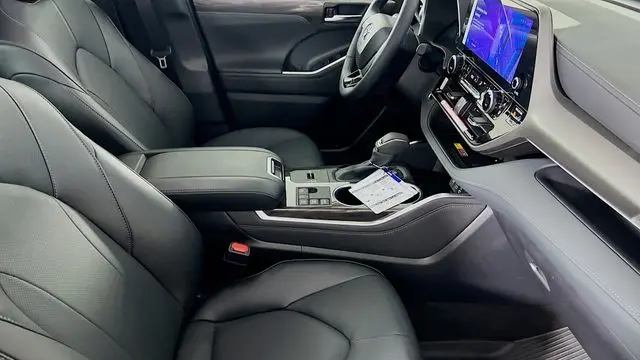 2026 Toyota Highlander Hybrid Limited