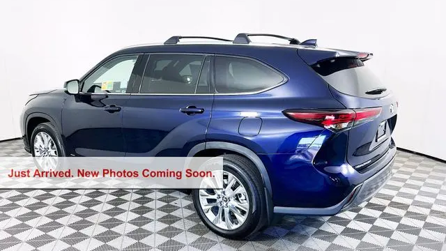 2026 Toyota Highlander Hybrid Limited