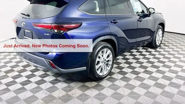 2026 Toyota Highlander Hybrid Limited
