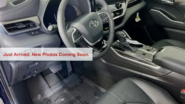2026 Toyota Highlander Hybrid Limited